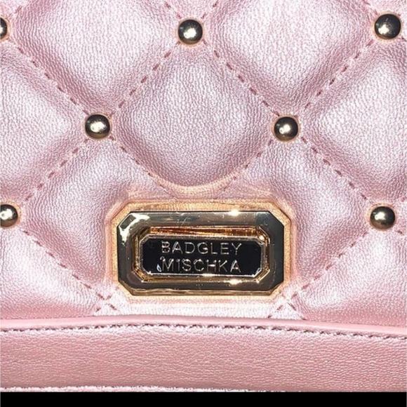 NWT BADGLEY MISCHKA PINK/GOLD QUILTED CROSSBODY BAG - Picture 5 of 8